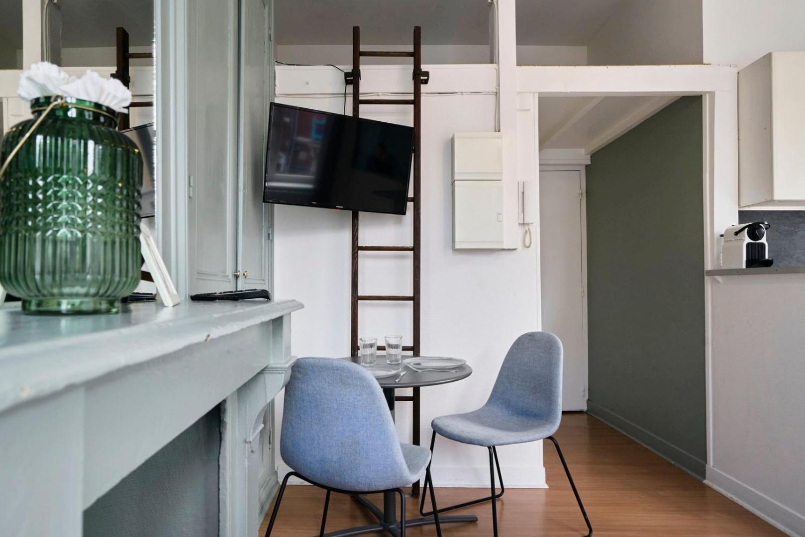 Apartment Saint Maurice - And Functional *