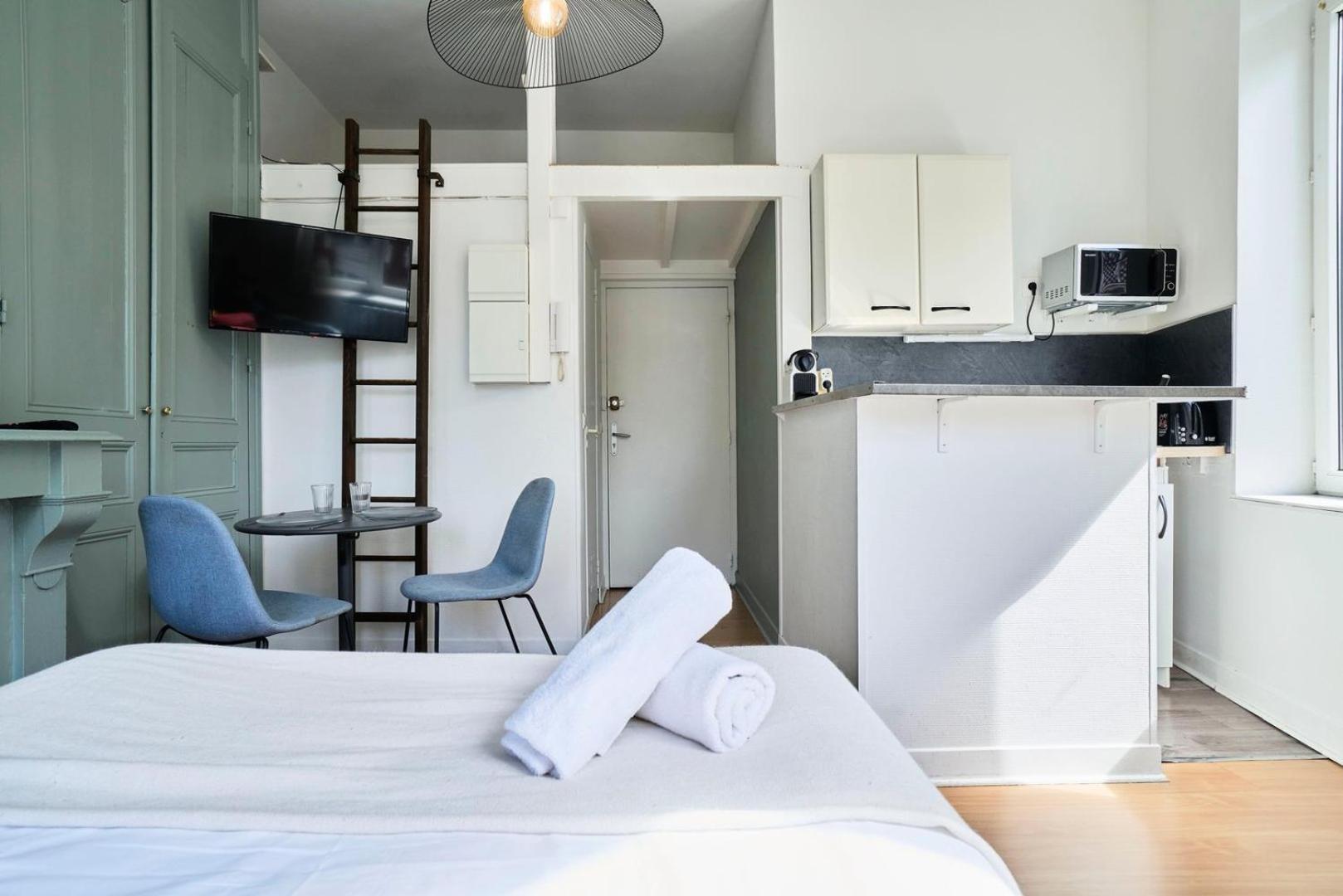 Saint Maurice - And Functional Apartamento