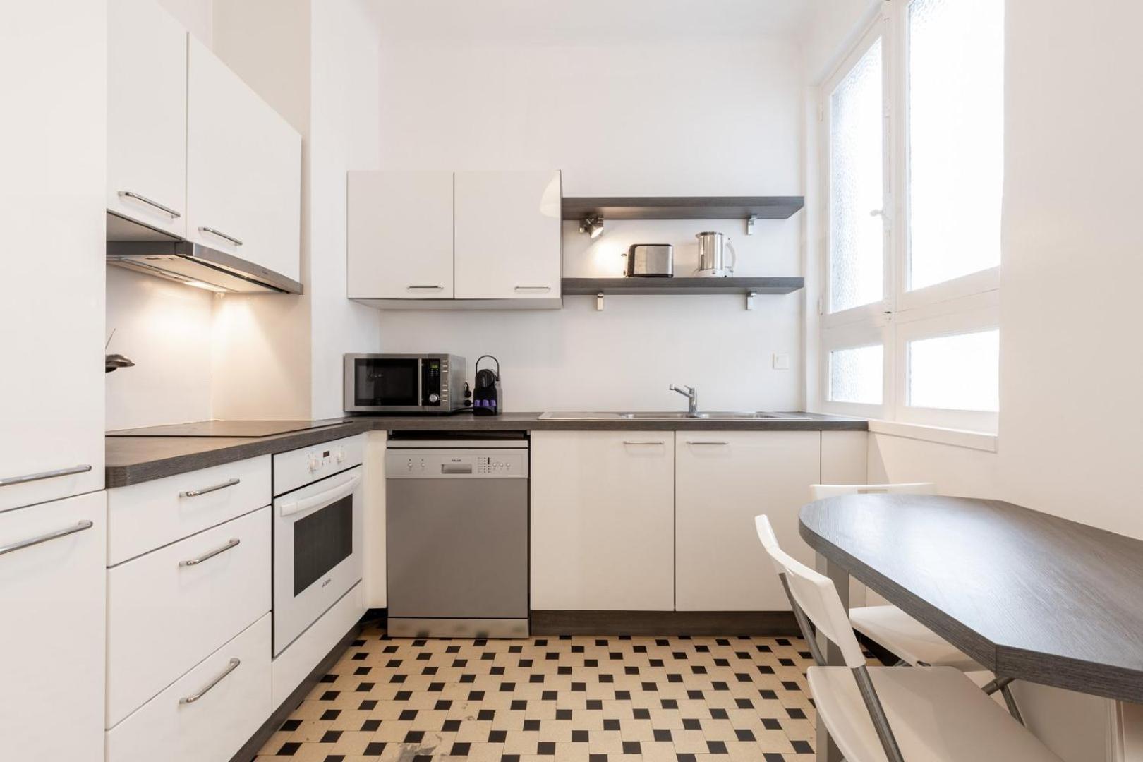 2 Avec Parking, Proche Metro Apartment