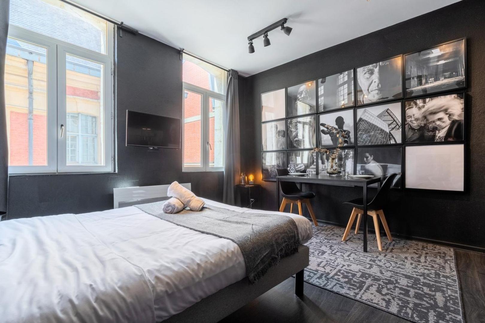 Located On The Grand Place!