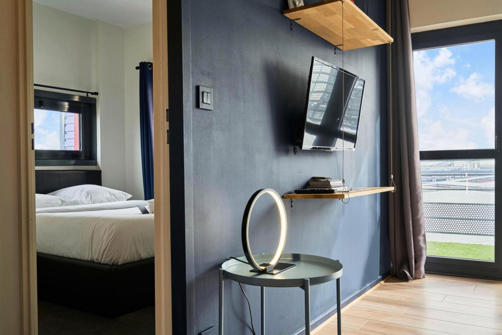 Euralille: With Balcony! Apartment