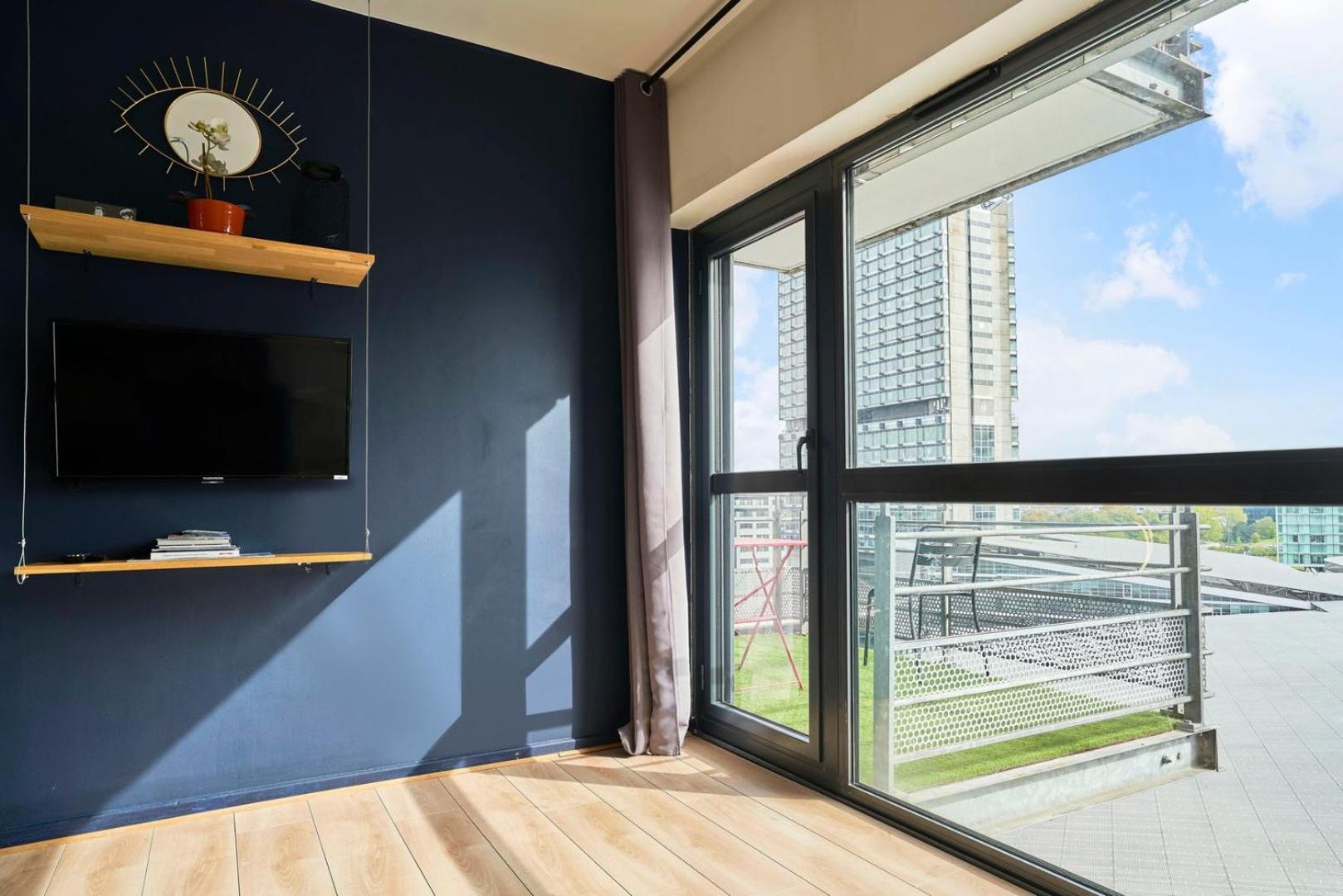Euralille: With Balcony! *