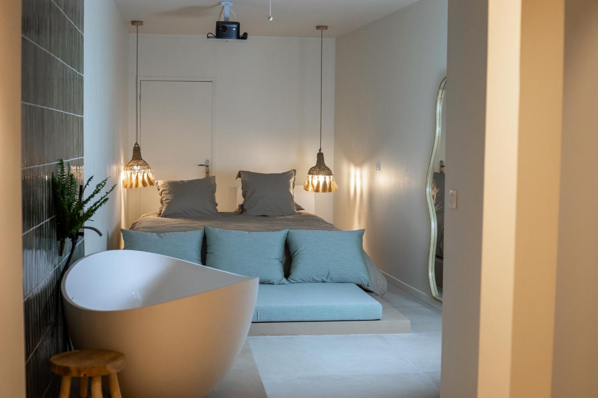 Suite La Penida Avec Sauna & Baignoire - Hyper Centre Lille Lille