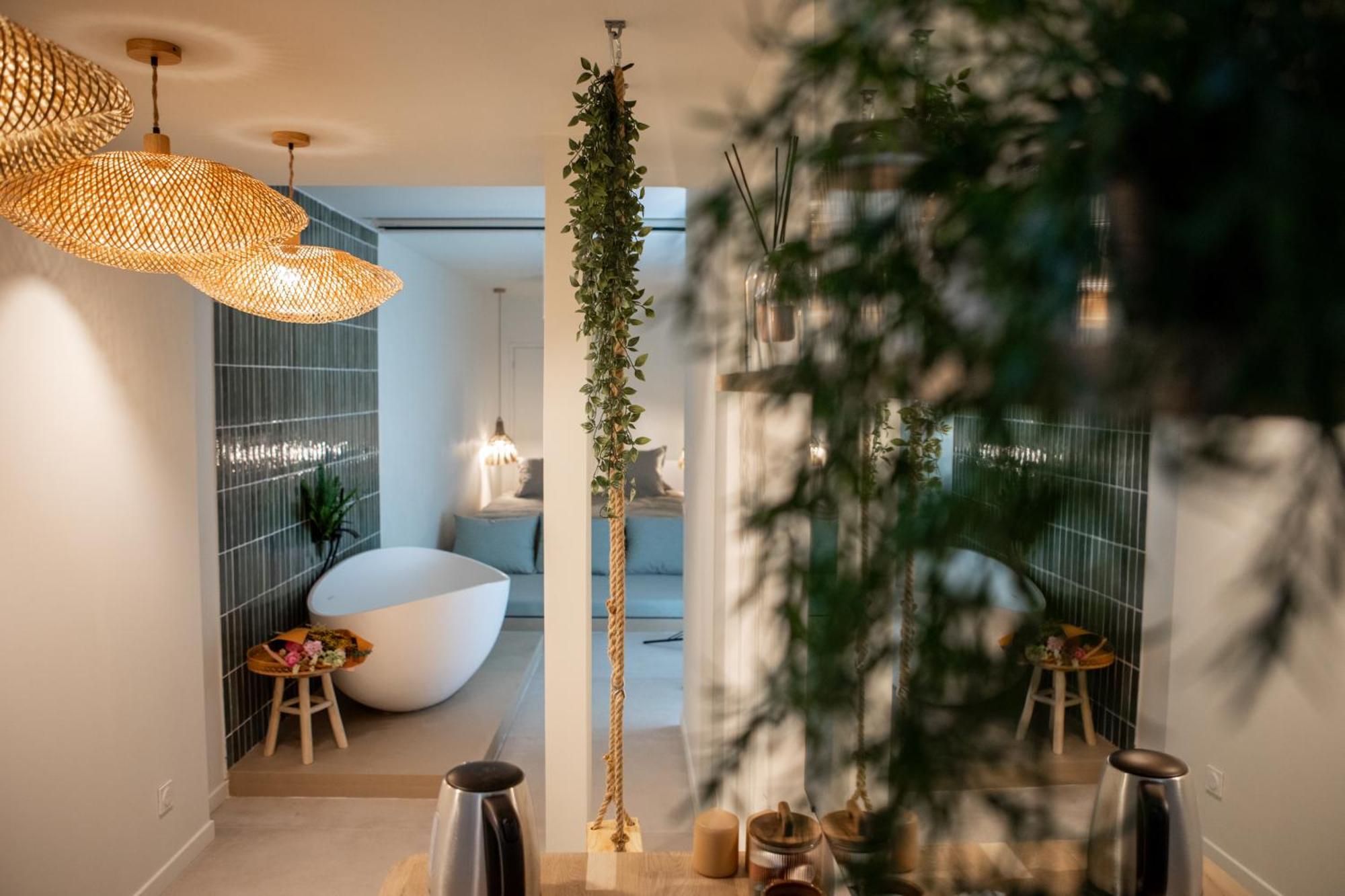 Suite La Penida Avec Sauna & Baignoire - Hyper Centre Lille *
