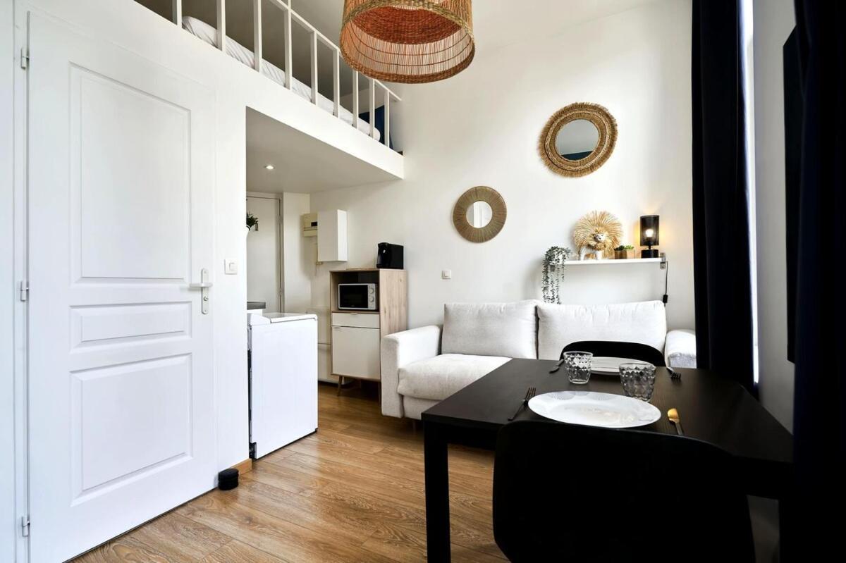 Apartment Centre *