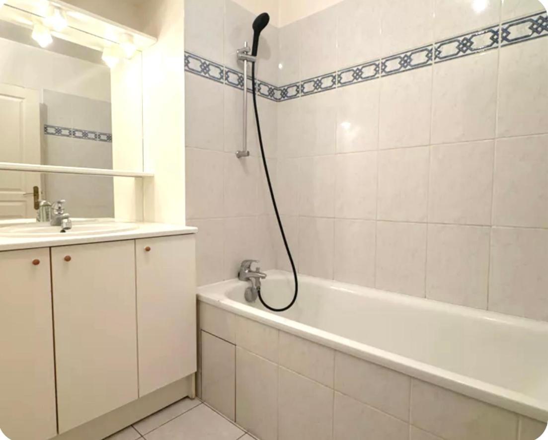 Fabulous For 4 Pers In Faidherbe Sreet In Front Of Flandres Station Apartment *