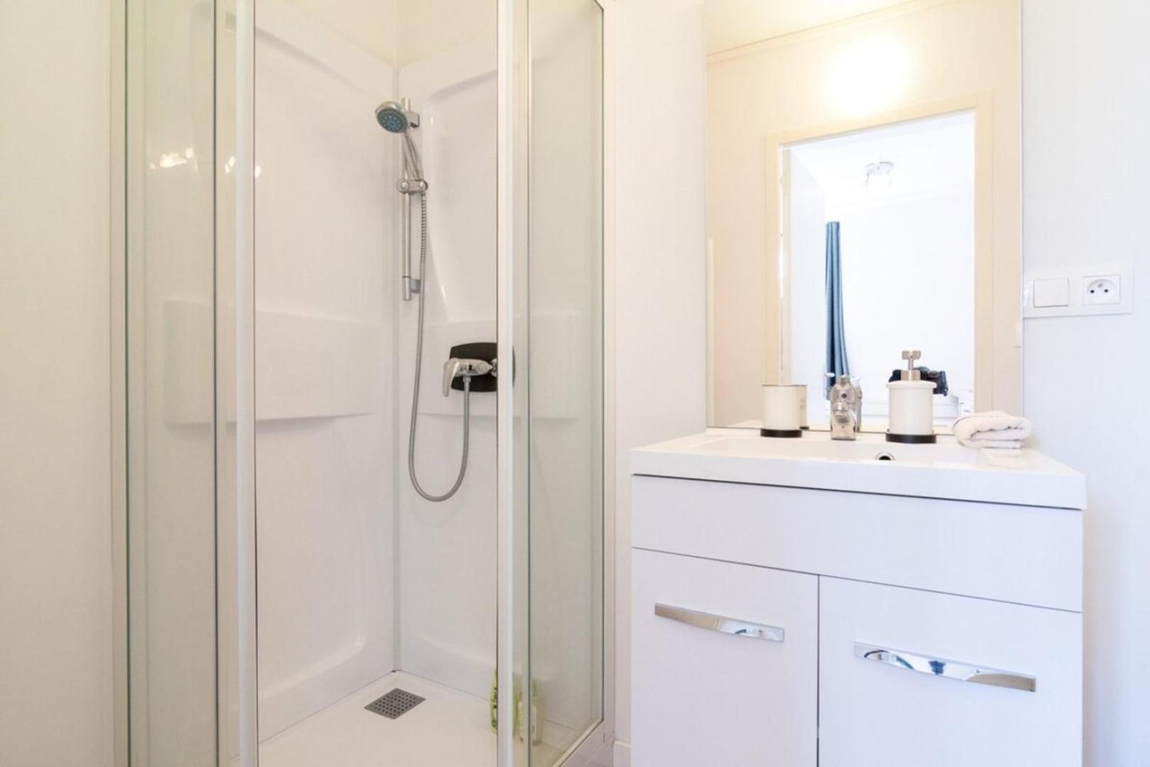 Apartment Hypercentre / Gares - Beautiful Duplex! *