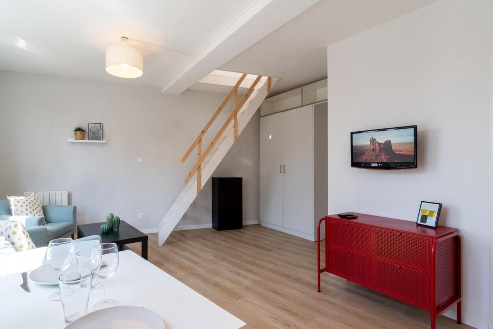 Hypercentre / Gares - Beautiful Duplex! *