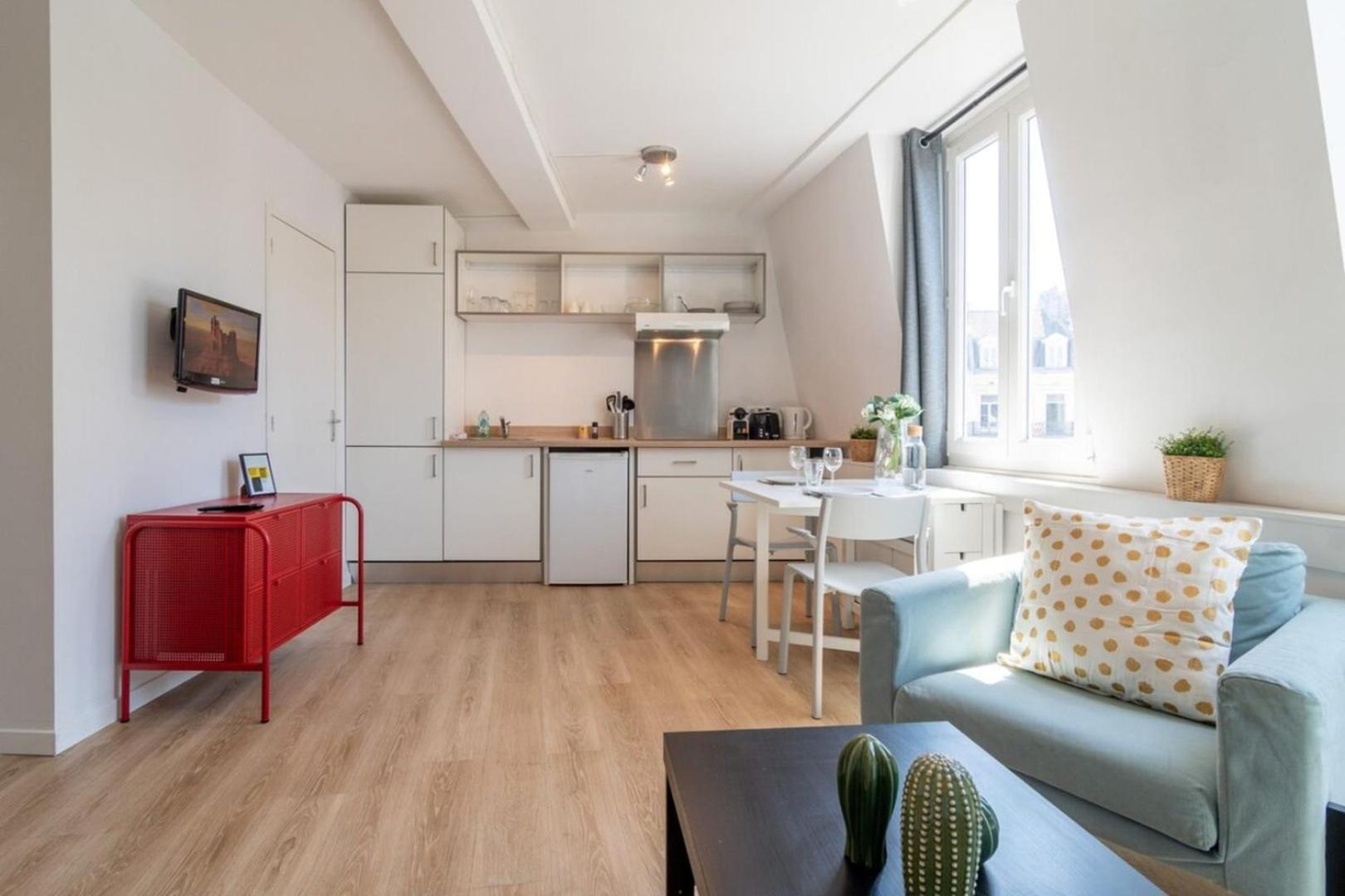 Hypercentre / Gares - Beautiful Duplex! Lille