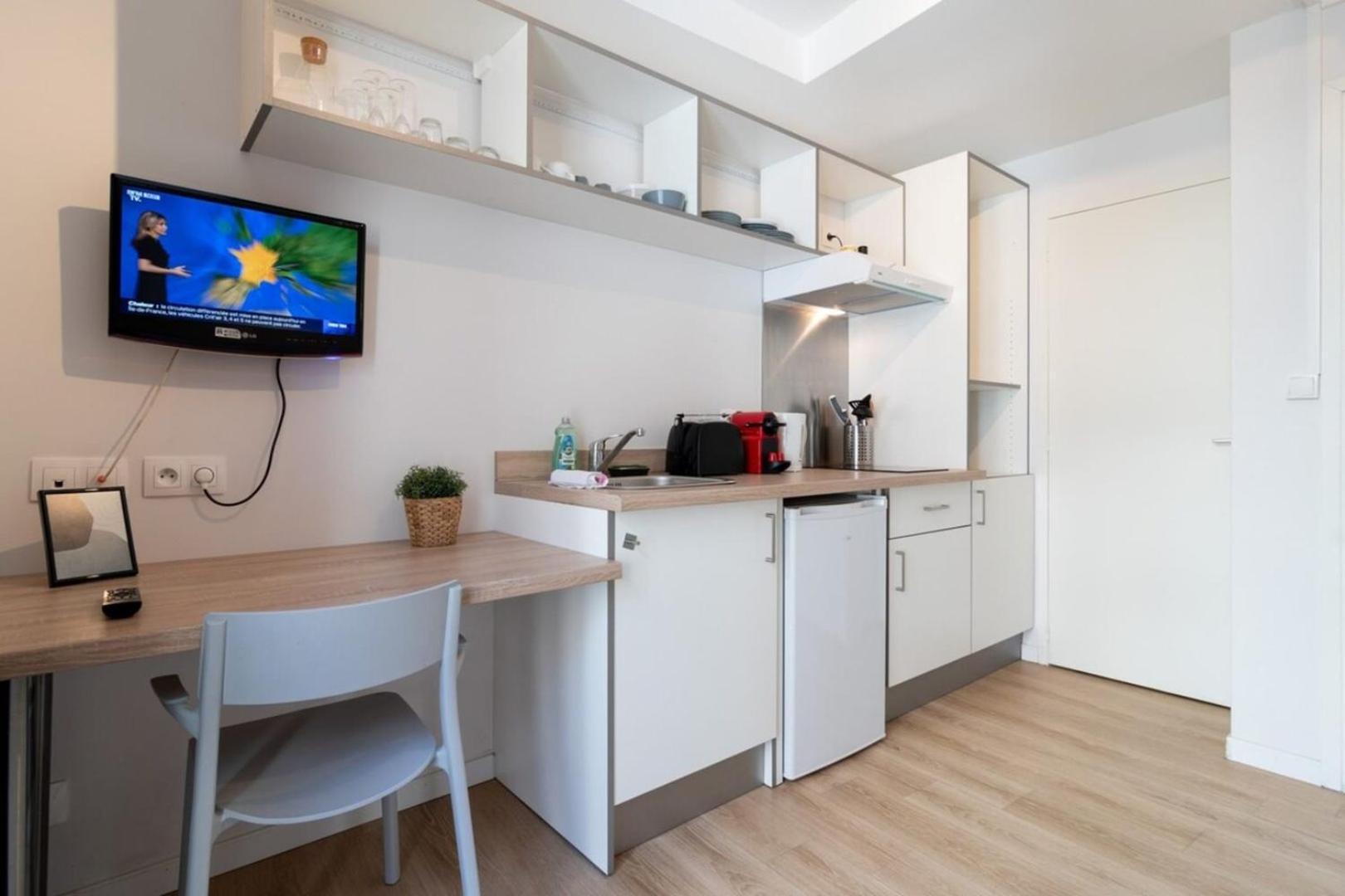 Hypercentre - Equipped Apartment *