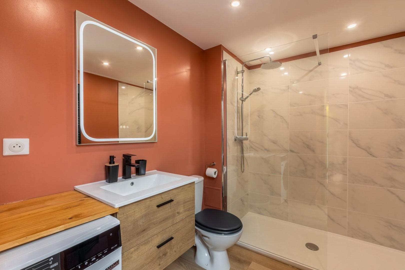 Duplex Calme, Proche Commodites *