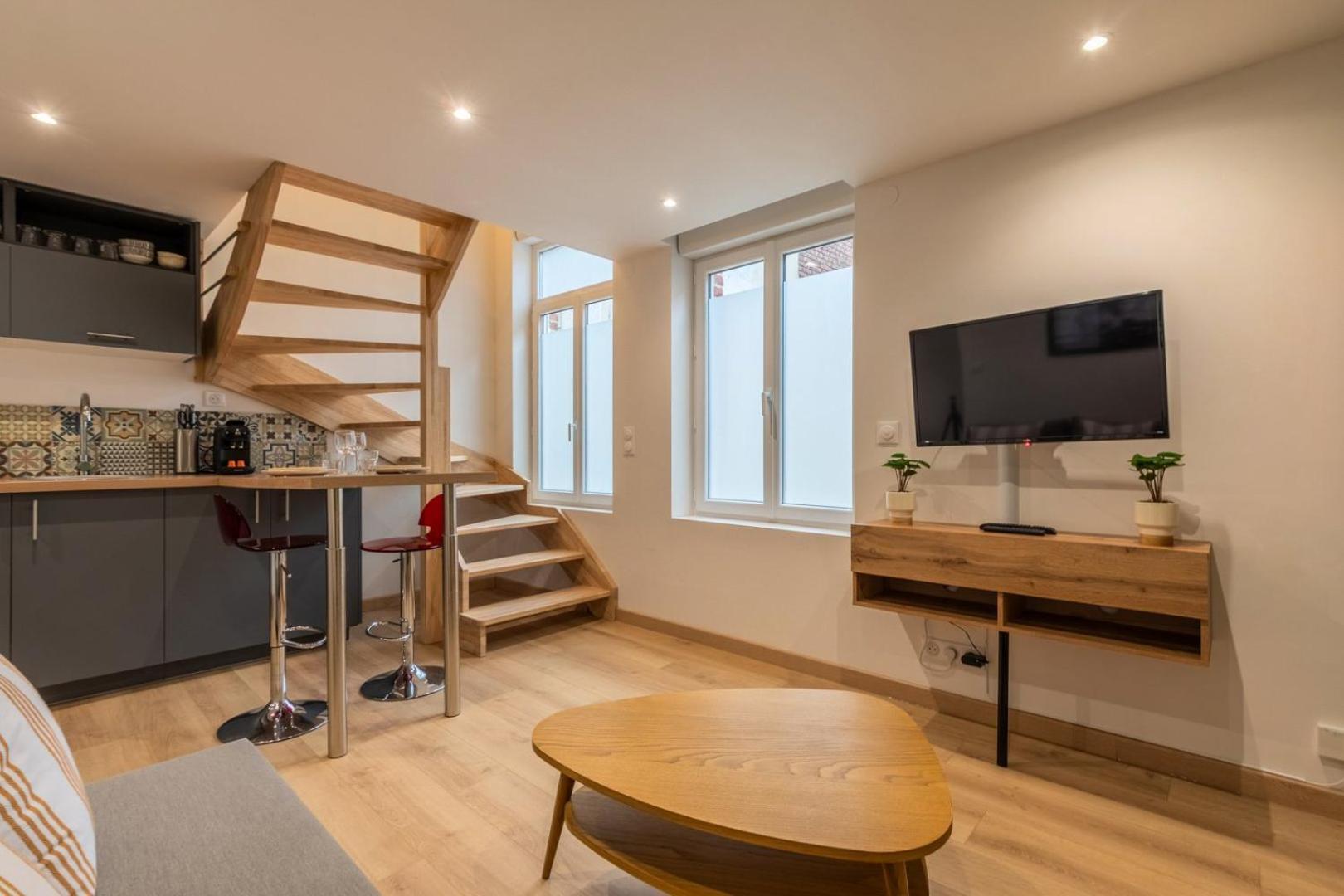 Duplex Calme, Proche Commodites