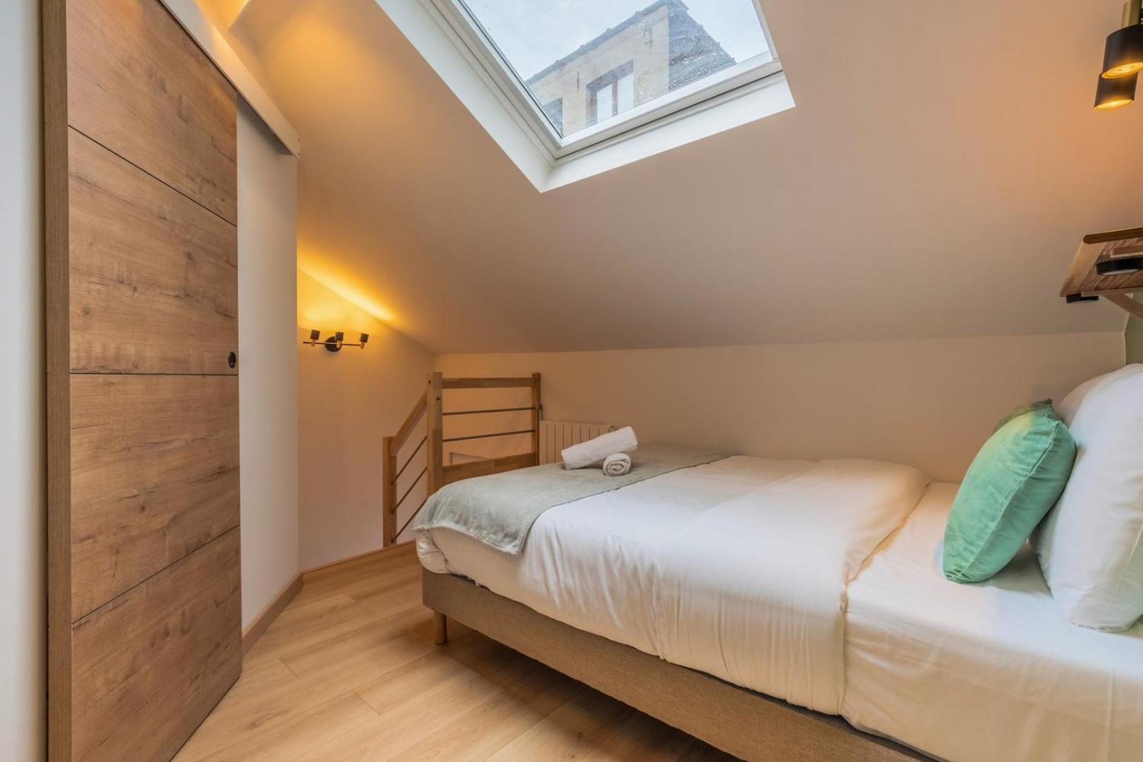Duplex Calme, Proche Commodites *