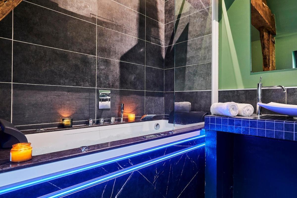 Duplex Rue Royale, Rooftop, Balneo * Lille
