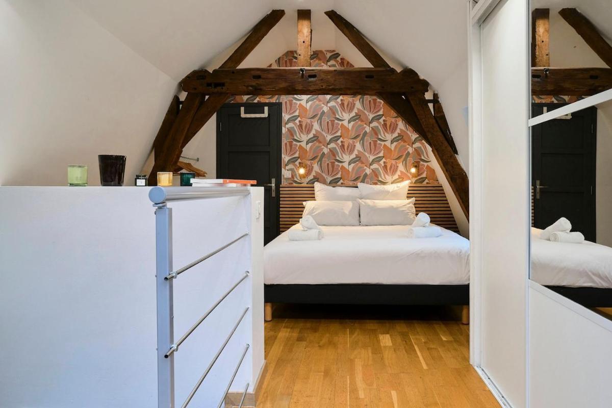 Duplex Rue Royale, Rooftop, Balneo Apartment