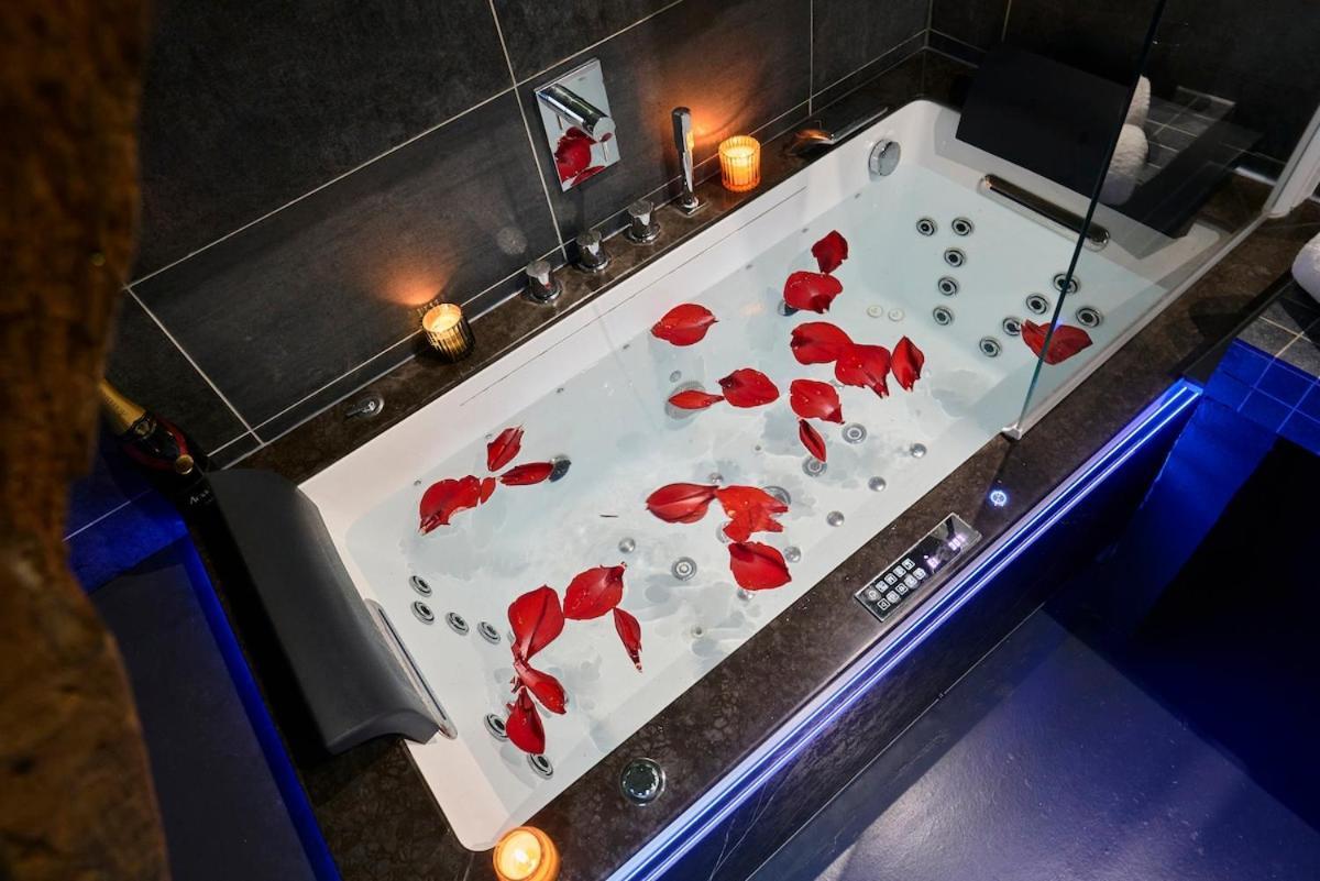 Duplex Rue Royale, Rooftop, Balneo Lille