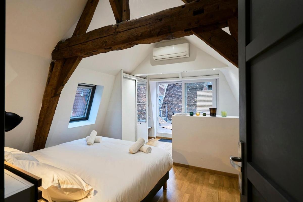 Duplex Rue Royale, Rooftop, Balneo Apartment *