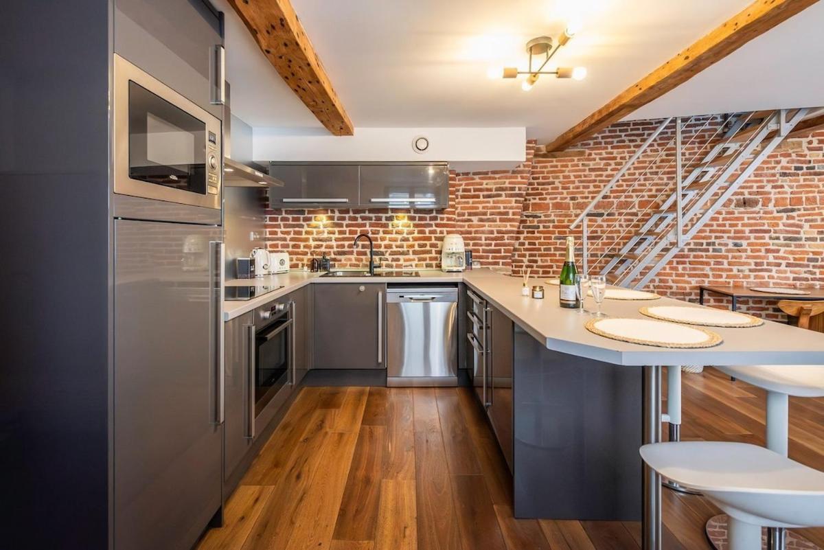 Duplex Rue Royale, Rooftop, Balneo Apartment