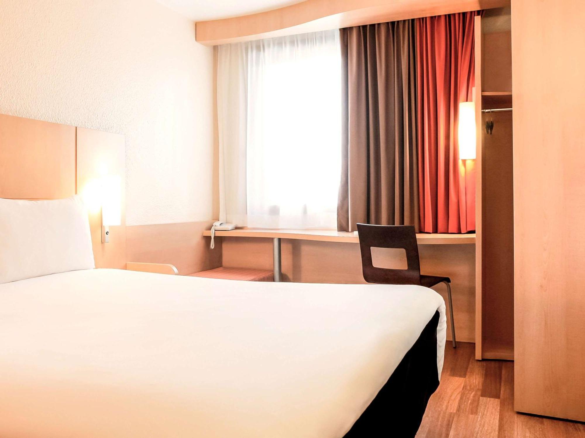Ibis Centre Gares Hotel