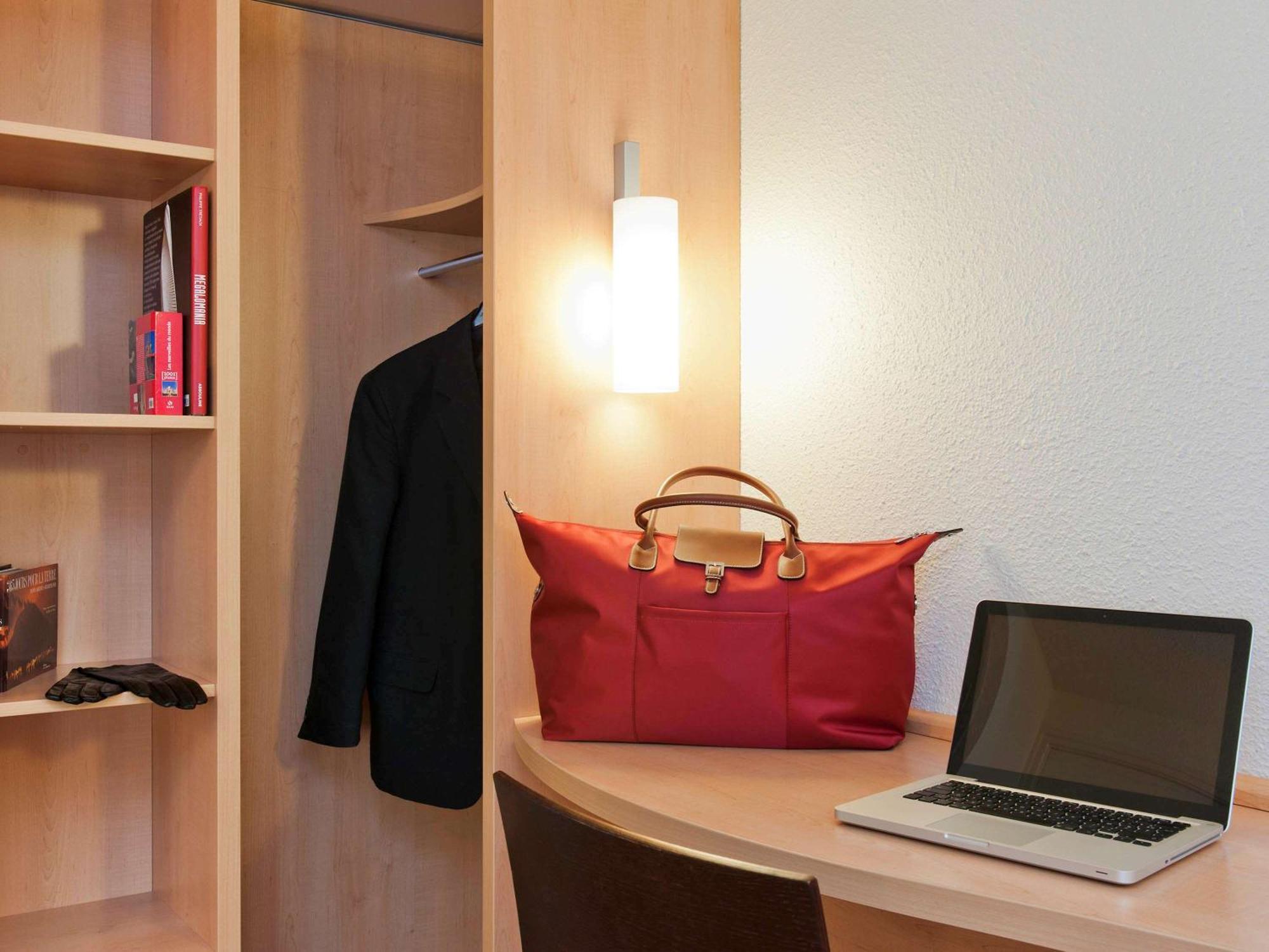 Ibis Centre Gares Hotel