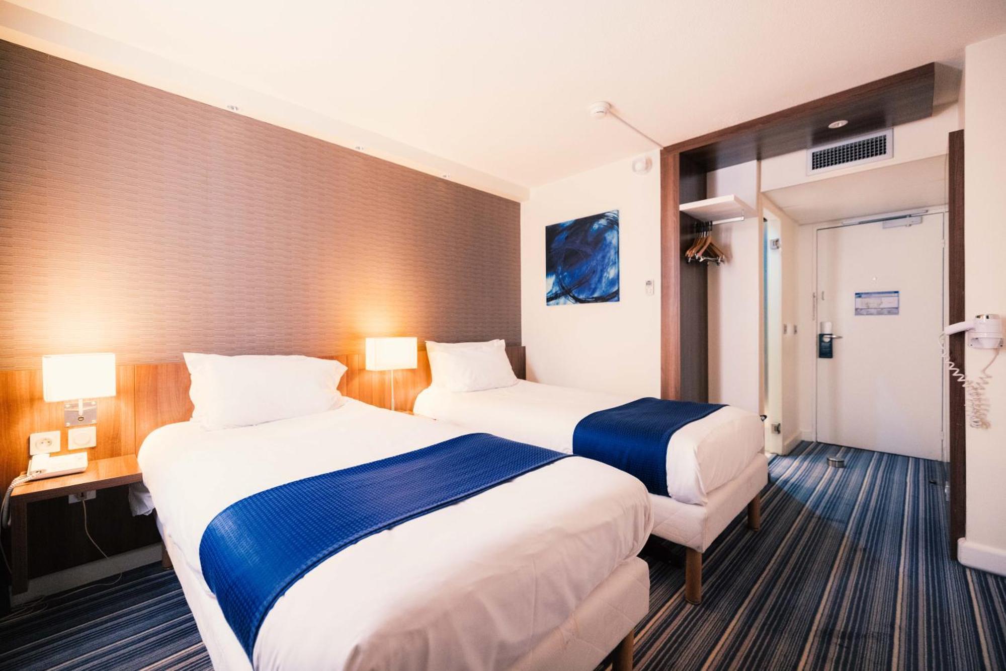 Hotel Express Centre By Ihg