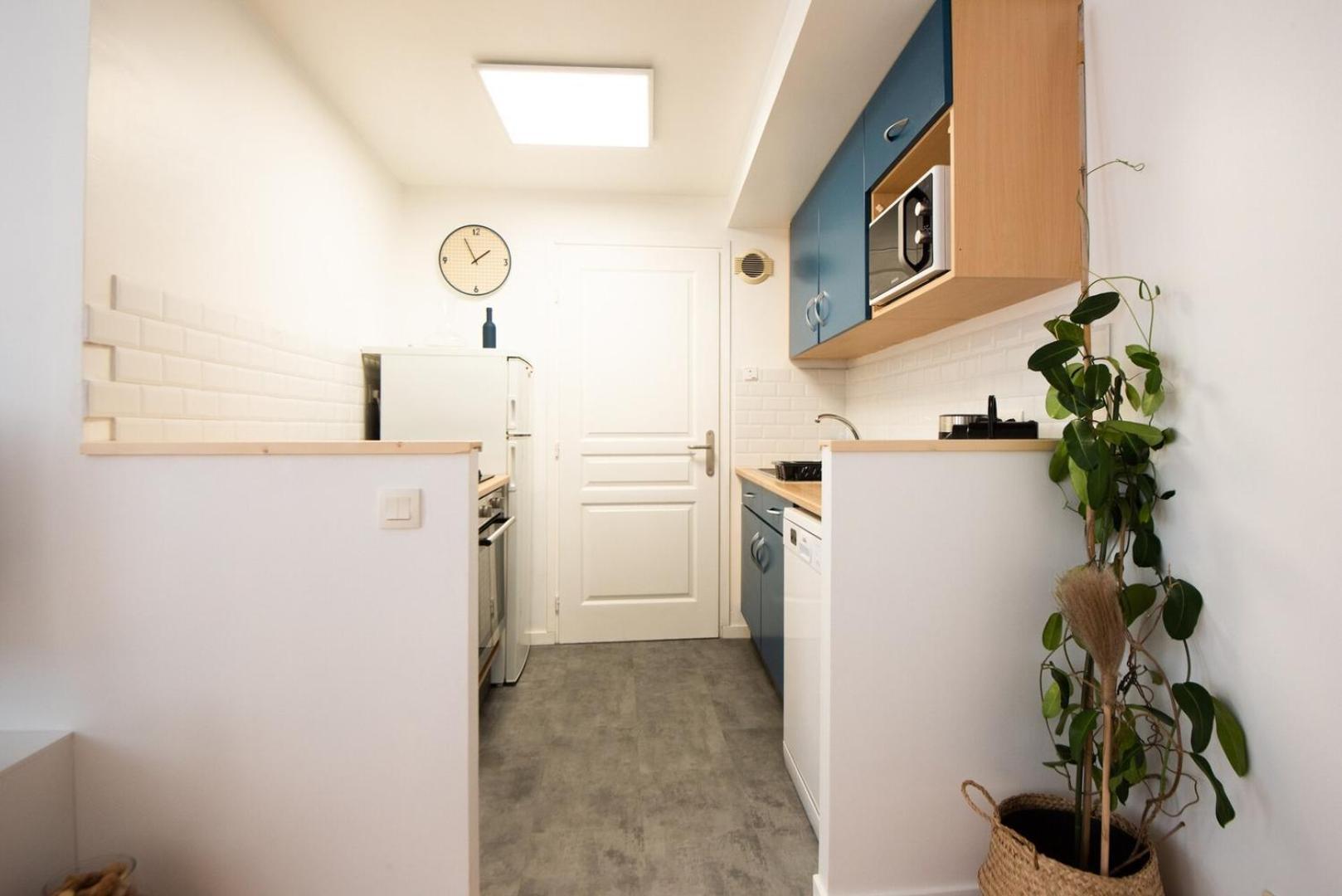 Amazing And Quiet Duplex In The Center ! Apartment *
