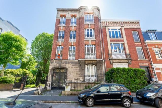 Spacious 3 Bedrooms 135 M & Privative Parking Appartement Lille