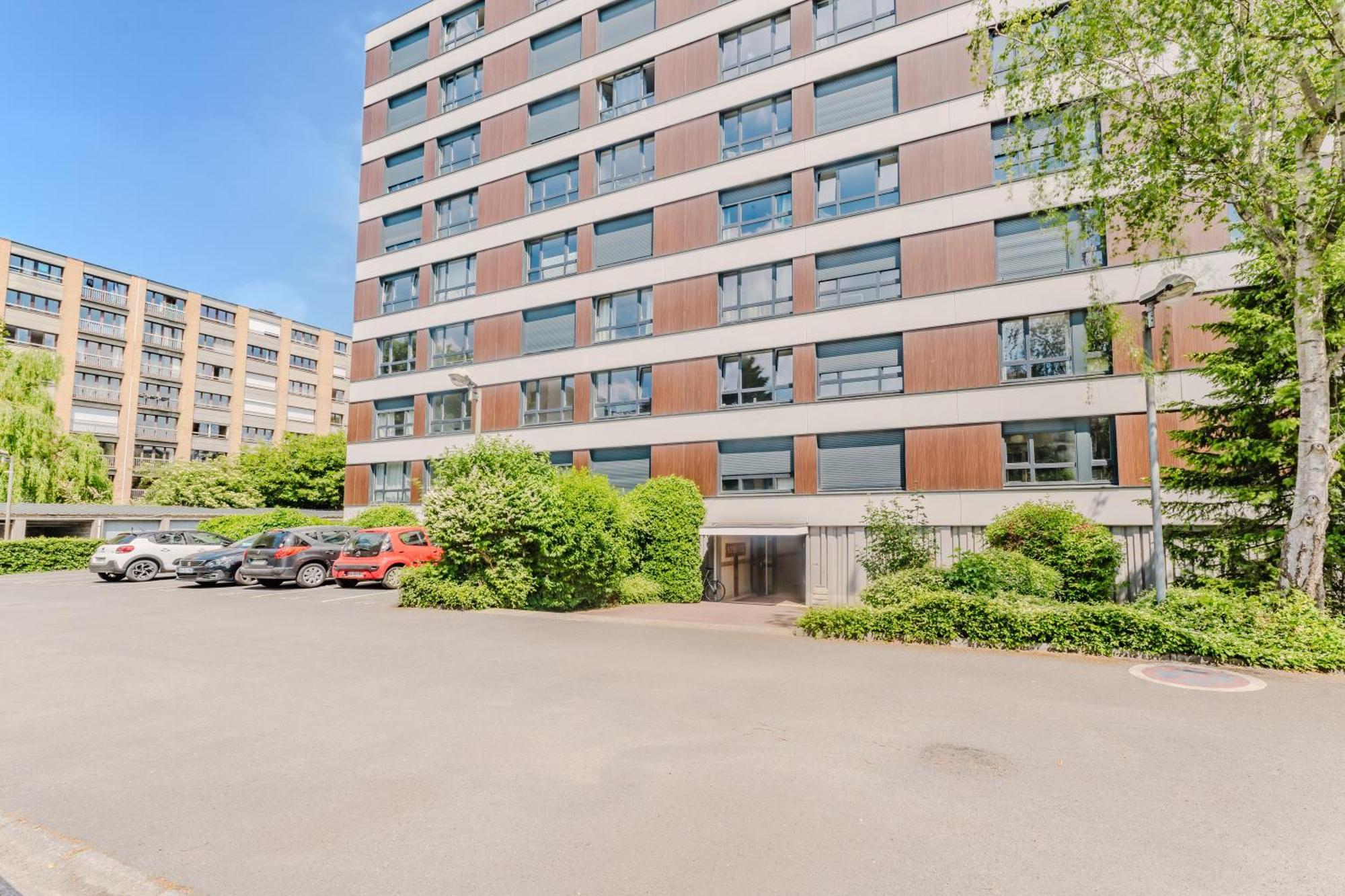 Magnifique 3 Pieces Avec Parking Prive Et Balcon Lille