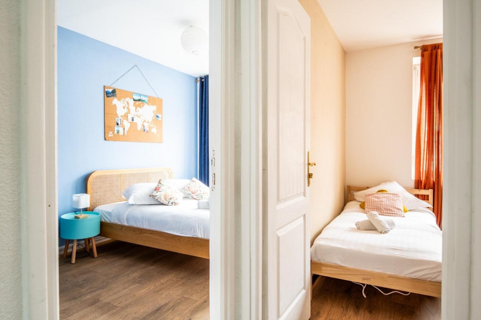 Family In Lille, Garden And Parking - 6/8p