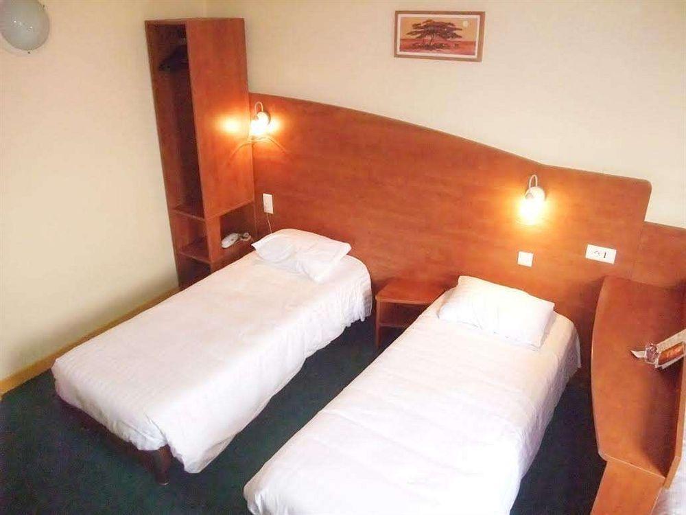 Brit Centre Hotel