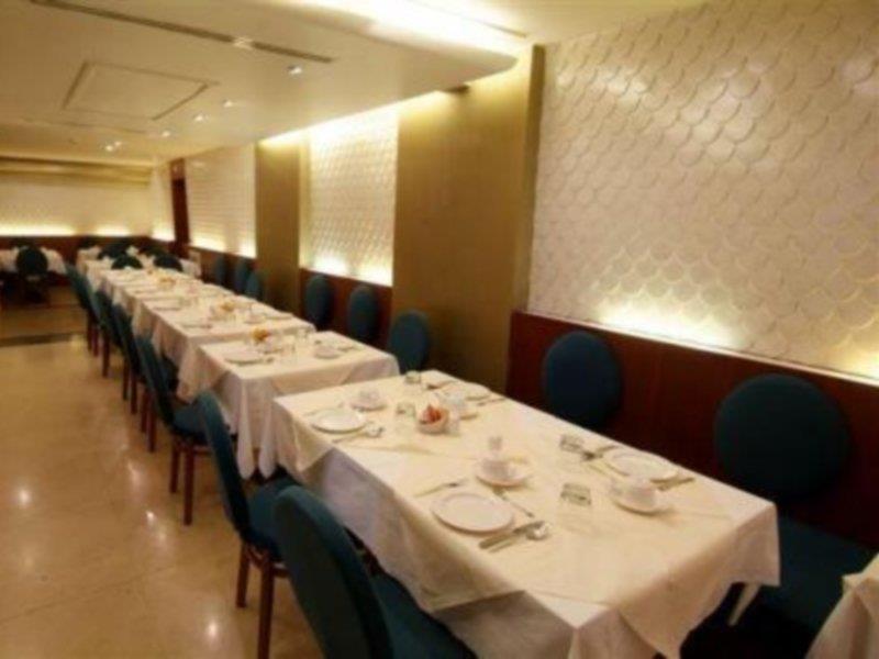 Art Deco Euralille 3* Lille
