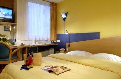 Express Centre By Ihg Hotel