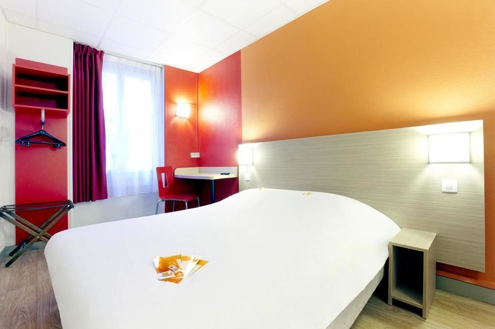 Hotel De L'Univers Lille Hotel