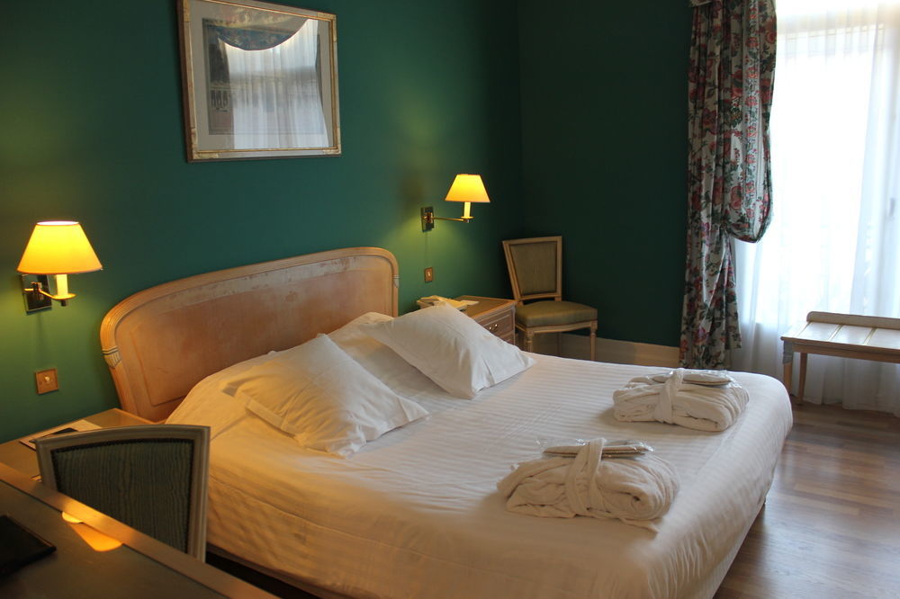 Hotel Carlton 4*