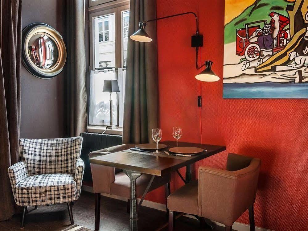 Le 84 Sainte-cath' Apartment *