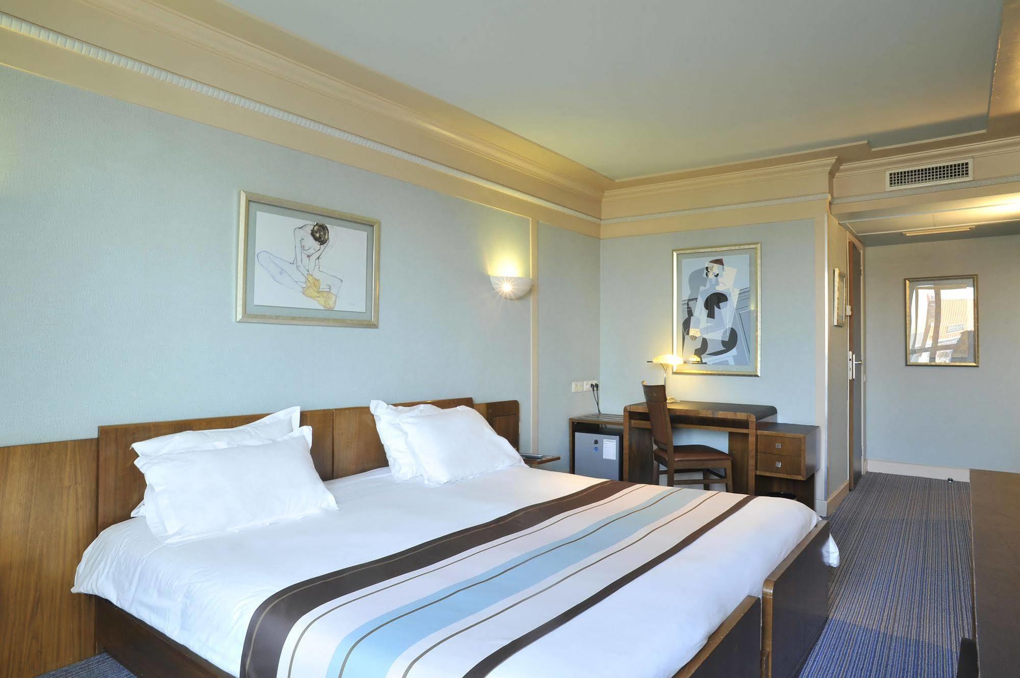 Hotel Art Deco Euralille 3*