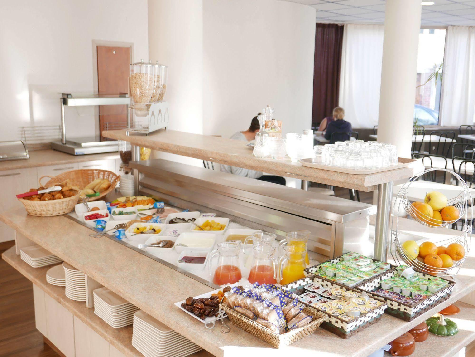 Brit Centre Hotel