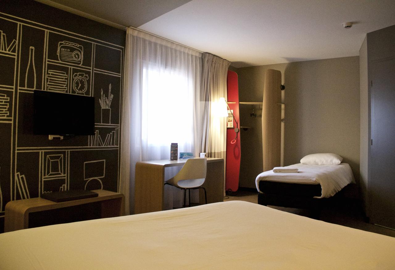 Ibis Centre Grand Palais 3*