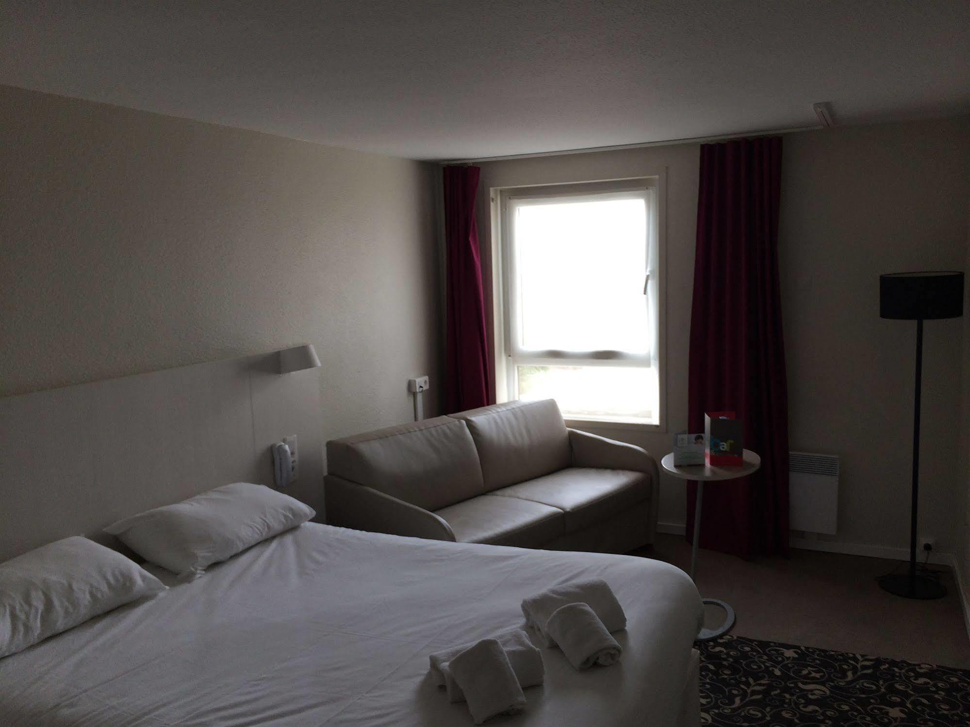 Ibis Styles Centre Gare Beffroi Hotel 3*