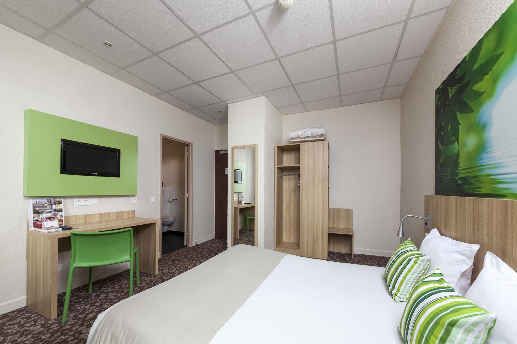 Chagnot Hotel