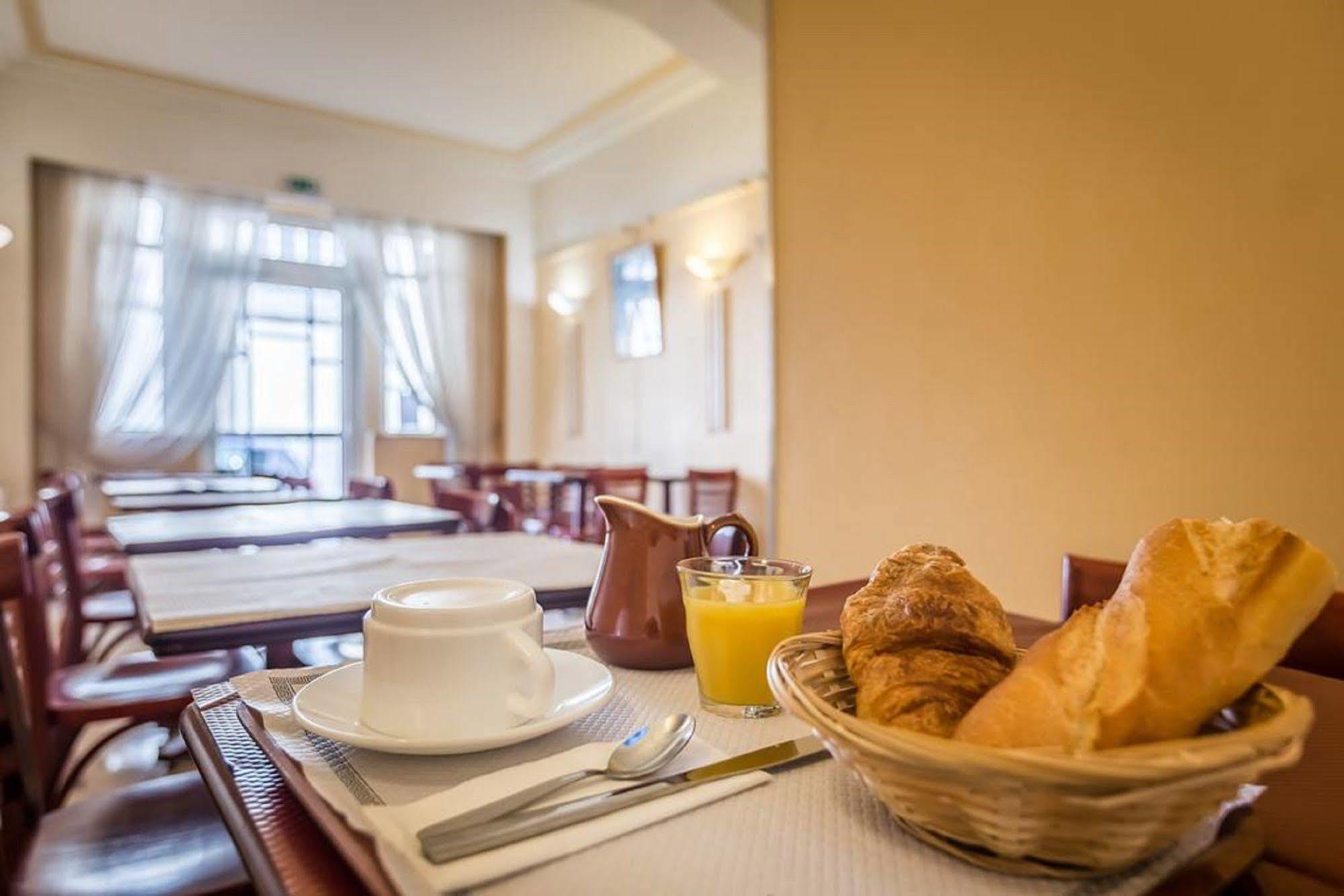 Saint Maurice Hotel 2*