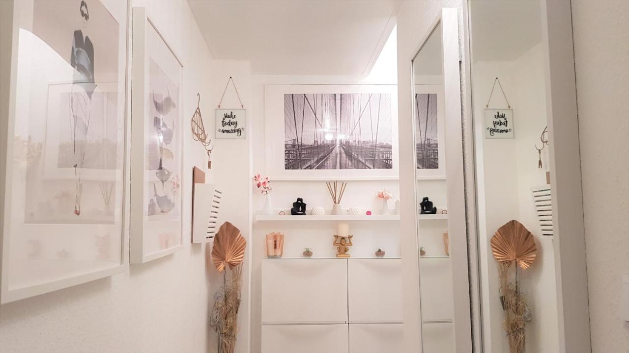 Little - Penelope Apartment Lille
