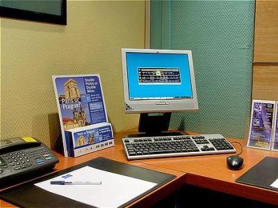 Express Centre By Ihg Hotel