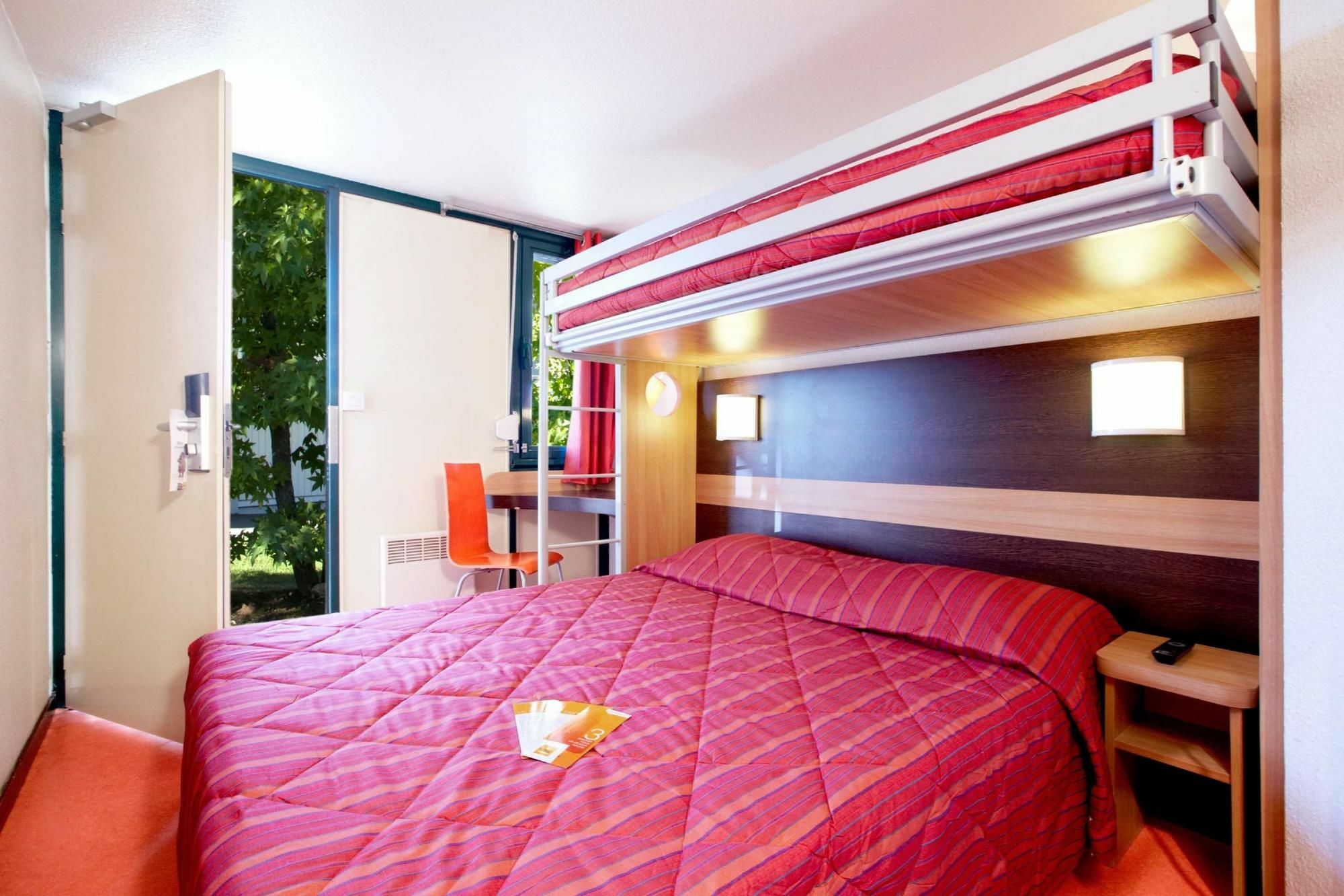 Premiere Classe Ouest - Lomme Hotel