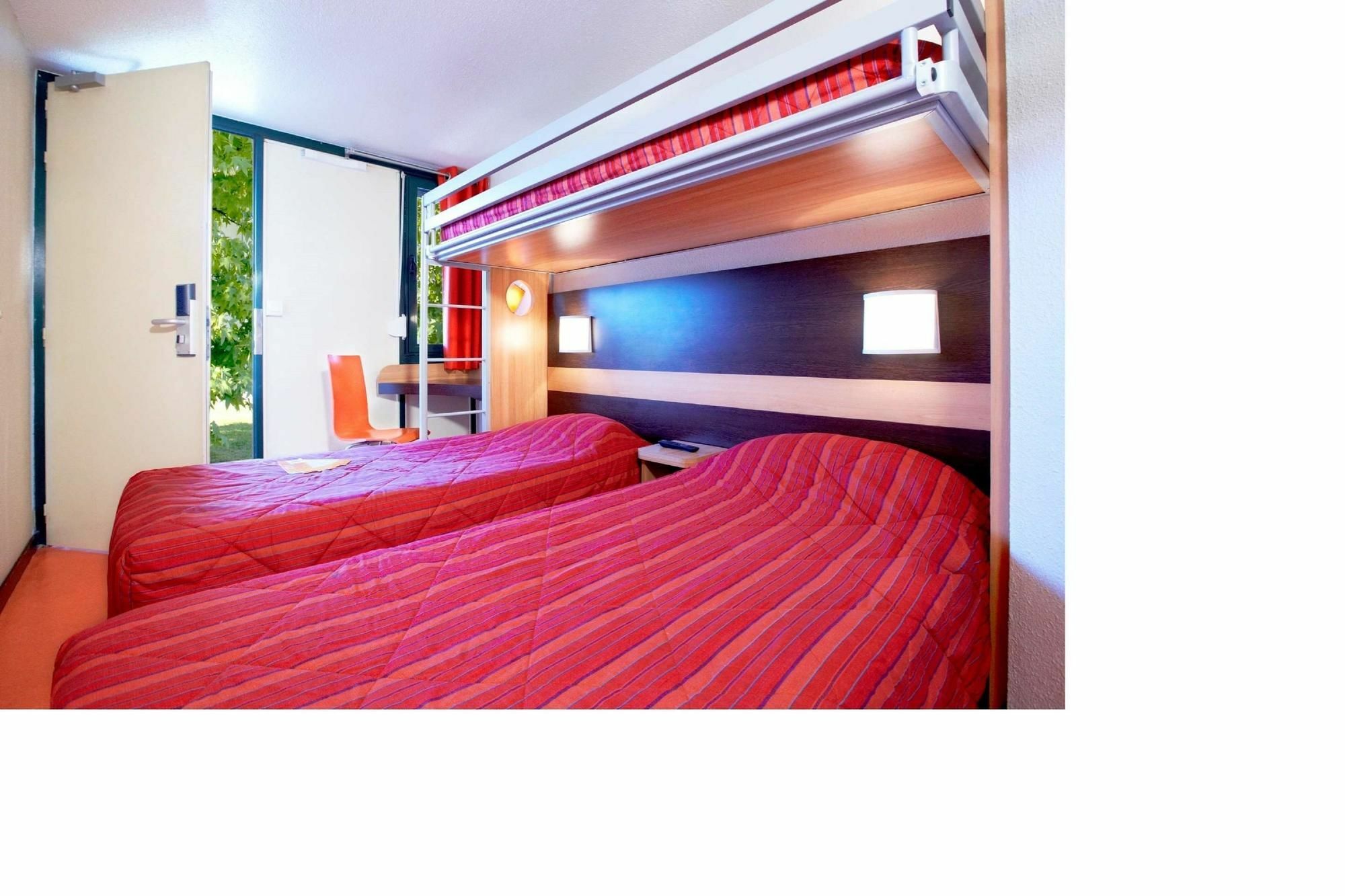 Premiere Classe Ouest - Lomme Hotel 2*