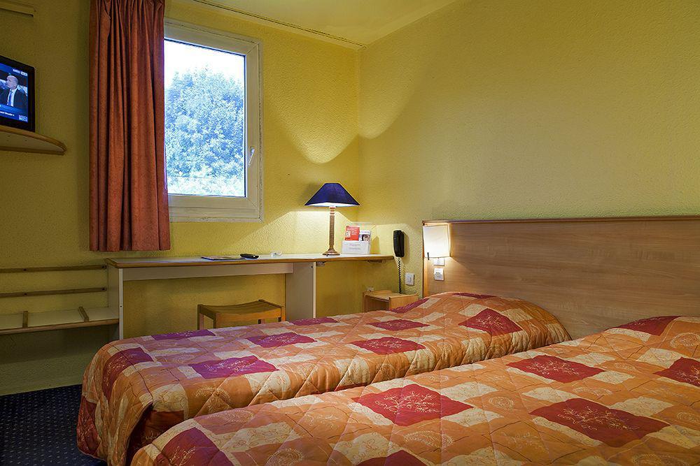 Kyriad Gare - Grand Palais Hotel 3*
