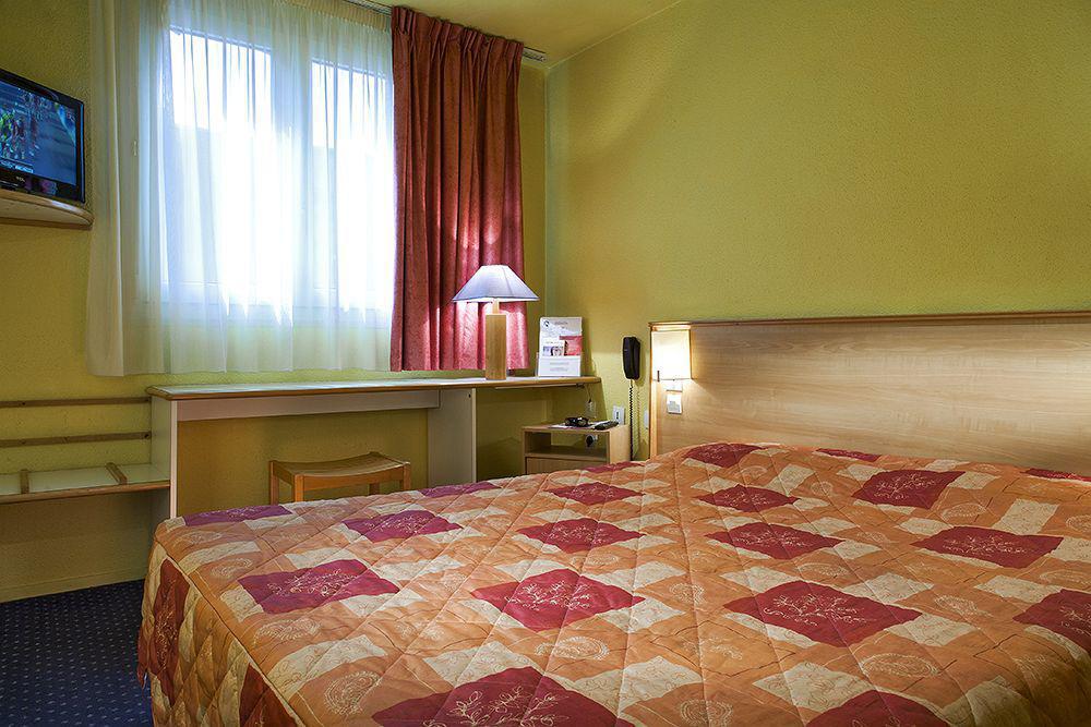 Kyriad Gare - Grand Palais Hotel Lille