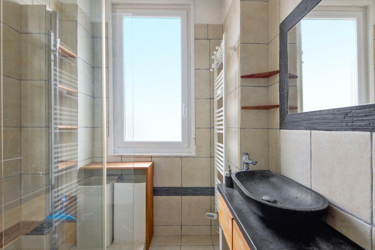 Spacious And Cozy Close To The Historical Apartment