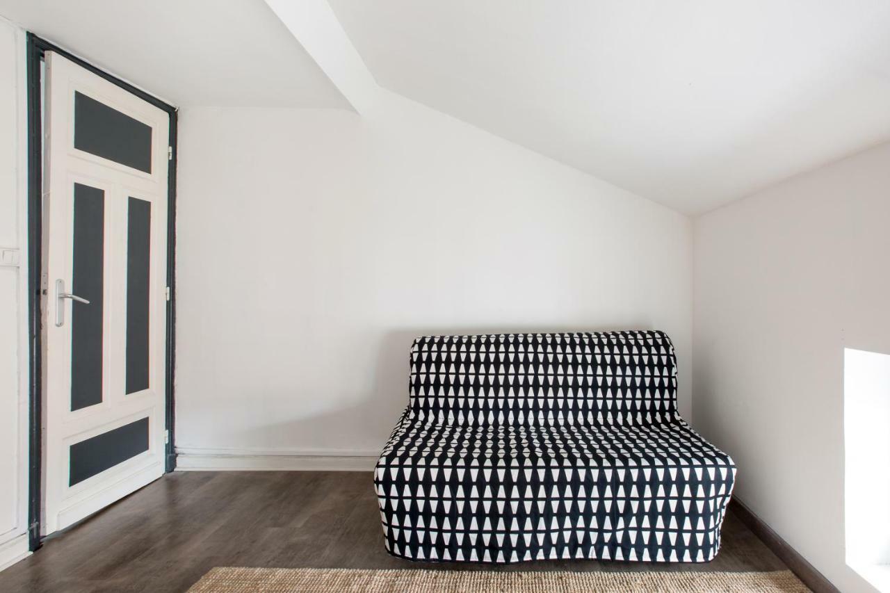 Cosy Proche Gares Apartment