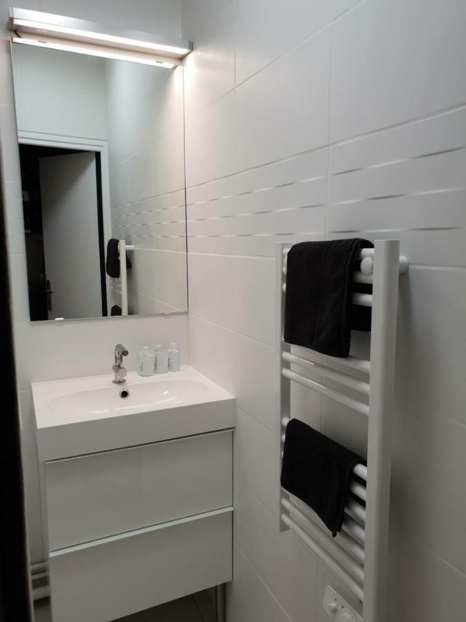 Apartment Grand Place Appart, Black *